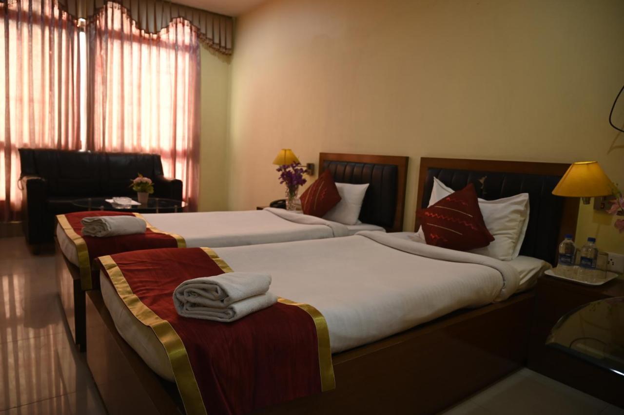Hotel Dooars Mountain Alipur Duar 外观 照片