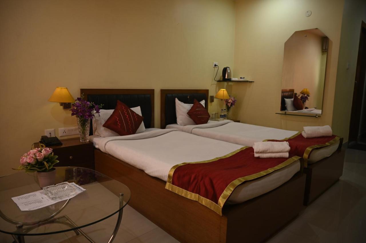 Hotel Dooars Mountain Alipur Duar 外观 照片